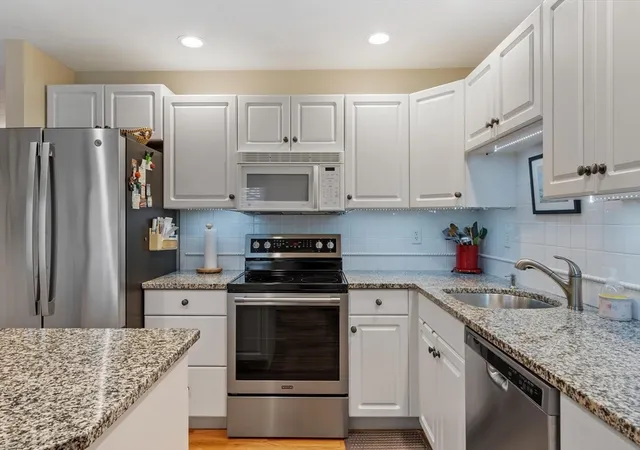 Photo 3 of Sale Pending at 7 Whispering Brk #7, Marlborough, MA 01752 | MLS# 73557963 | Listing updated on 2026-08-27