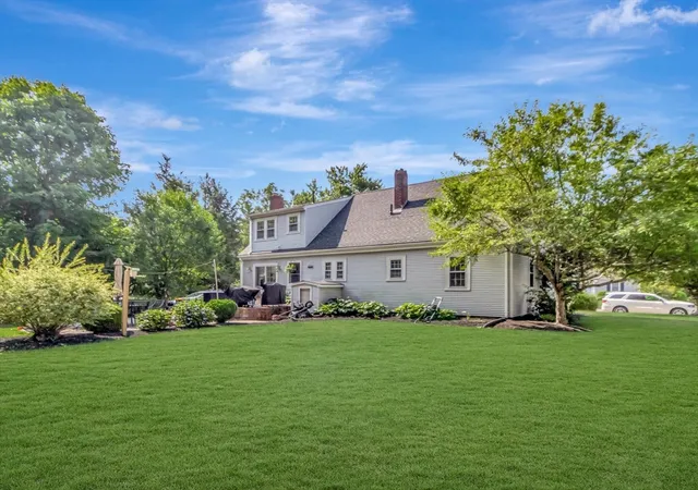 5th image of 300 Pratt Street, Mansfield, MA 02048 | MLS# 73554371