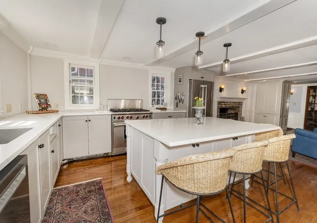 2nd image of 64 Prospect St, Newburyport, MA 01950 | MLS# 73522055