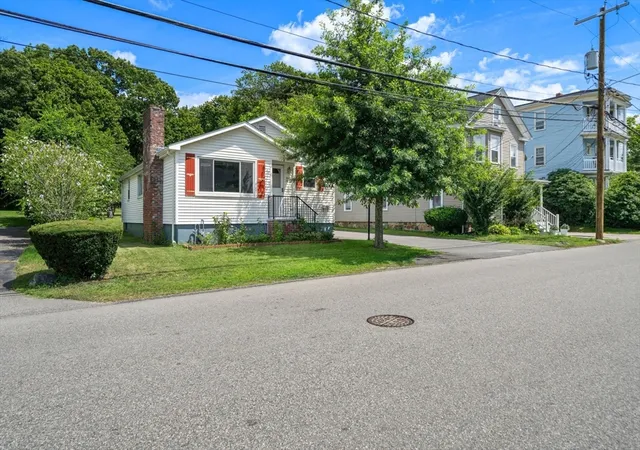 1st image of 33 Cross St, Brockton, MA 02301 | MLS# 73563279