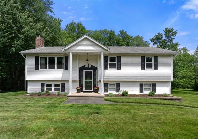 Homes for sale in West Springfield, MA | 42 Allison Lane, West Springfield, MA 01089 | MLS# 73529983