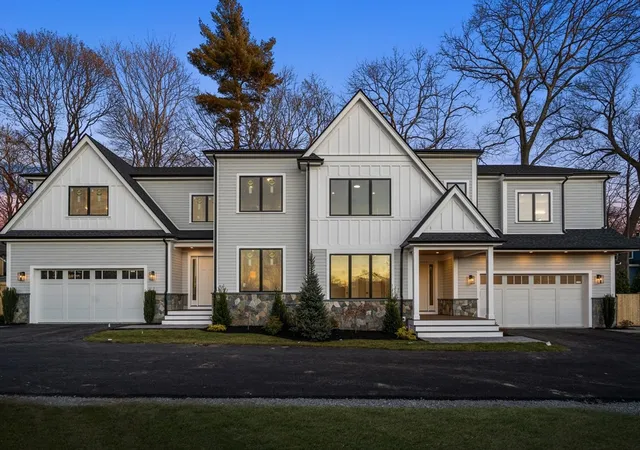 1st image of 1058 Beacon Street #2, Newton Center, MA 02459 | MLS# 73558896