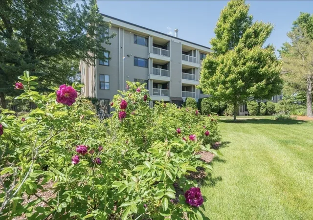 Homes for sale in Chelmsford, MA | 255 North Rd #158, Chelmsford, MA 01824 | MLS# 73546026