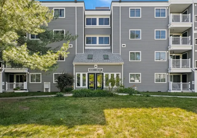 Homes for sale in Chelmsford, MA | 255 North Rd #158, Chelmsford, MA 01824 | MLS# 73546026
