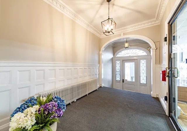 Listing Photo 4 - Condo for sale in building located at 470 Commonwealth Ave, Boston, MA 02215