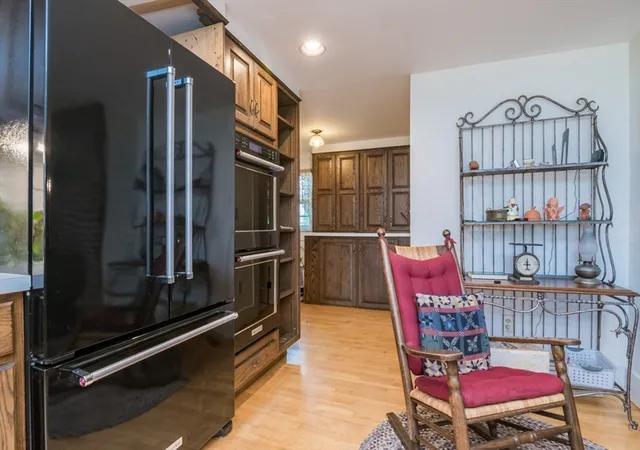 Photo 4 of Sale Pending at 1753 S East St, Amherst, MA 01002 | MLS# 73569558 | Listing updated on 2026-09-29