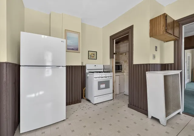 Photo 4 of Sale Pending at 28 Forest St, Arlington, MA 02476 | MLS# 73553393 | Listing updated on 2026-09-08