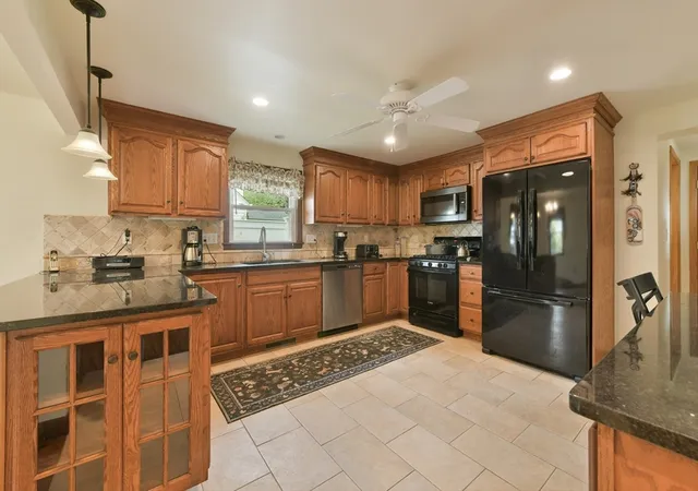 Homes for sale in Norwood, MA | 35 Alandale Pkwy, Norwood, MA 02062 | MLS# 73523800