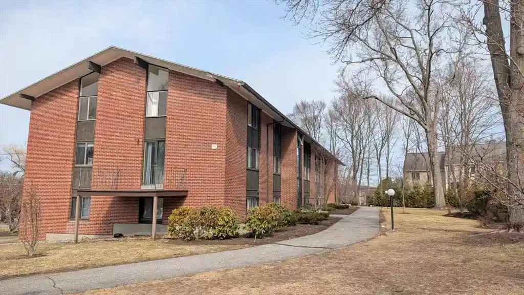 Listing Photo 1 - Condo for sale in 3 Longwood Dr located at 3 Longwood Dr, Andover, MA 01810 - Unit #107