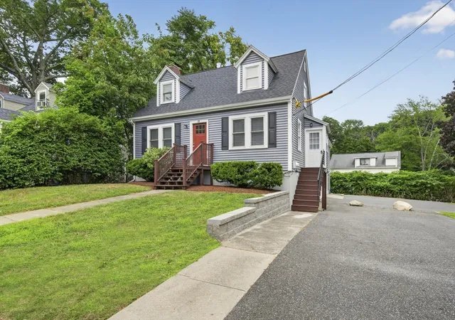 3rd image of 89 S Quinsigamond Ave, Shrewsbury, MA 01545 | MLS# 73554203