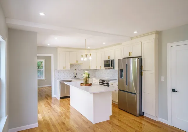 5th image of 124 Magoun Ave, Brockton, MA 02301 | MLS# 73558676
