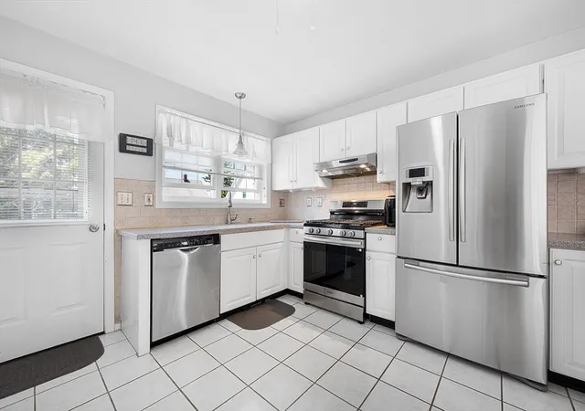 5th image of 184 Hancock St, Everett, MA 02149