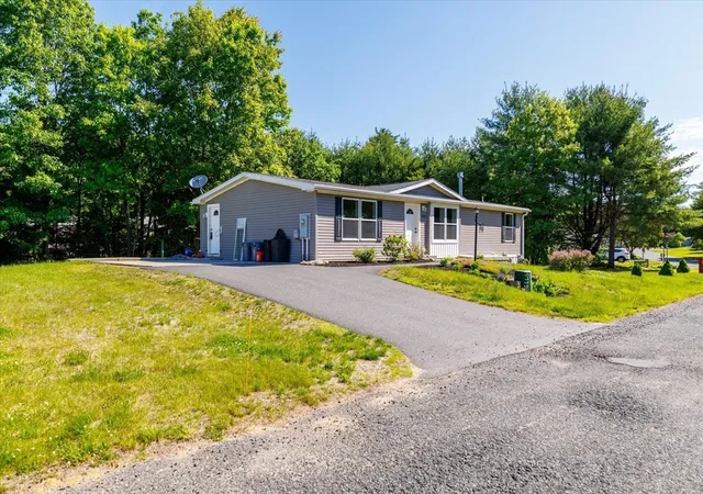 Homes for sale in Athol, MA | 164 Robert Dr, Athol, MA 01331 | MLS# 73527512