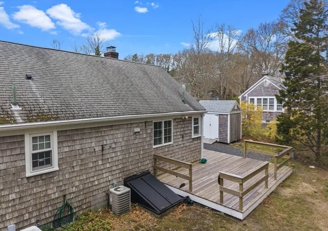 3rd image of 84 Hinckley Cir, Osterville, MA 02655 | MLS# 73548407