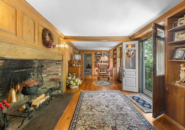 4th image of 112 Farm Rd, Sherborn, MA 01770 | MLS# 73563718