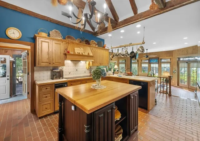 5th image of 112 Farm Rd, Sherborn, MA 01770 | MLS# 73563718