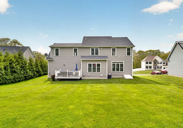 2nd image of 15 James Birch Ln, Swansea, MA 02777 | MLS# 73520350