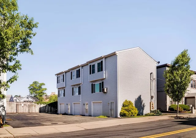 Homes for sale in Everett, MA | 3 Sring Street #3, Everett, MA 02149 | MLS# 73538164