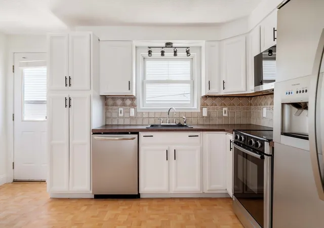 Homes for sale in Everett, MA | 3 Sring Street #3, Everett, MA 02149 | MLS# 73538164