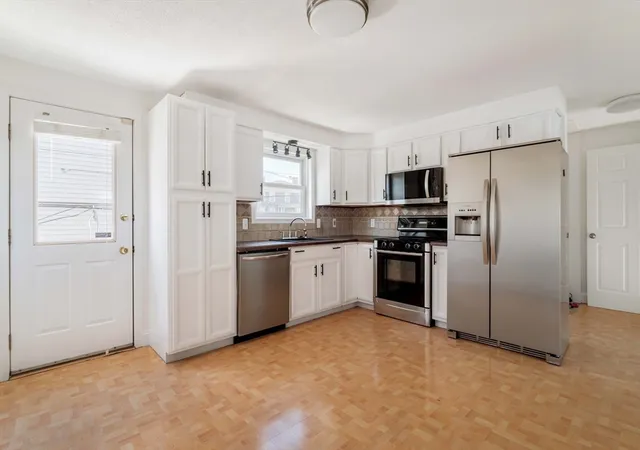Homes for sale in Everett, MA | 3 Sring Street #3, Everett, MA 02149 | MLS# 73538164