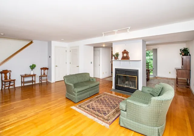 2nd image of 102 Nasketucket Way #102, Fairhaven, MA 02719 | MLS# 73541396