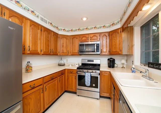 5th image of 102 Nasketucket Way #102, Fairhaven, MA 02719 | MLS# 73541396
