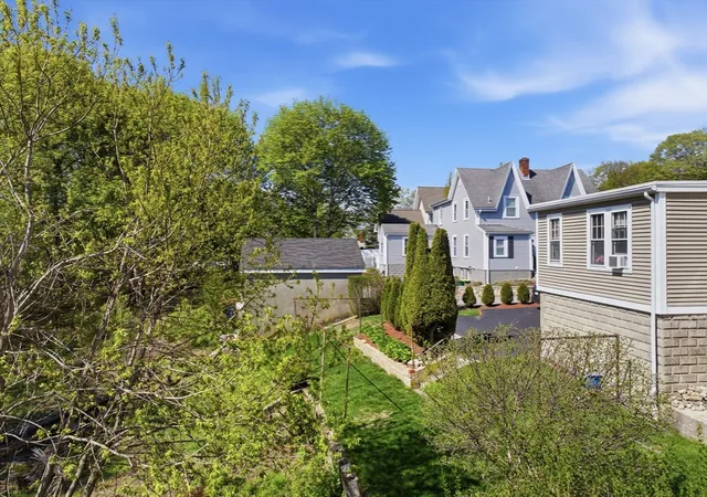 Homes for sale in Woburn, MA | 22 Franklin St, Woburn, MA 01801 | MLS# 73518592