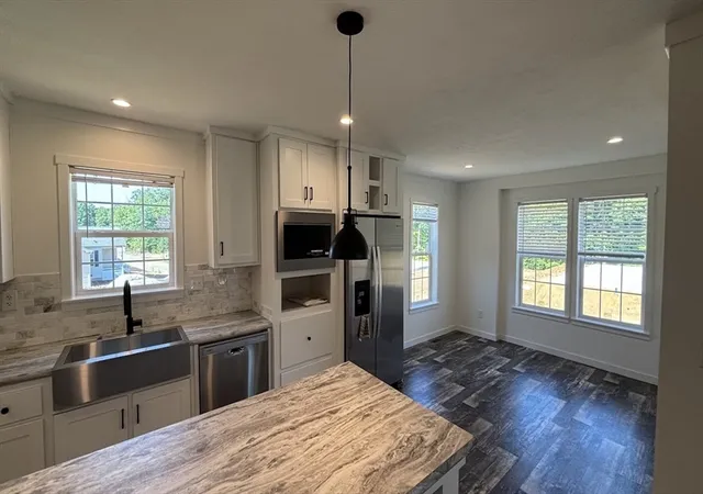 Photo 3 of Single family home for sale at 3 Rose Ln, Sturbridge, MA 01566 | MLS# 73564088 | Listing updated on 2026-08-19