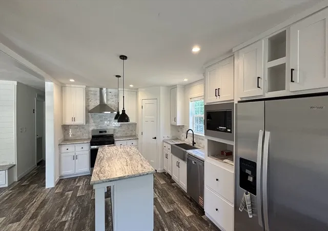 Photo 3 of Single family home for sale at 3 Rose Ln, Sturbridge, MA 01566 | MLS# 73564088 | Listing updated on 2026-08-19