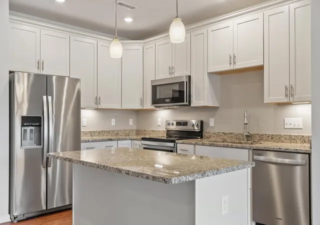 4th image of 2 Francis Dr #203, Andover, MA 01810 | MLS# 73553588
