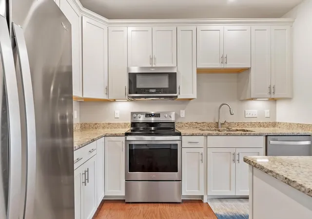 5th image of 2 Francis Dr #203, Andover, MA 01810 | MLS# 73553588