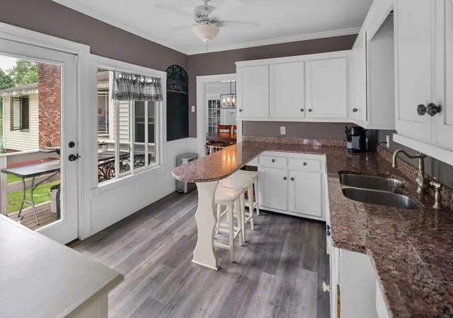 3rd image of 250-252 Boardman Street, Haverhill, MA 01830 | MLS# 73546232