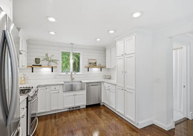 Photo 4 of Sale Pending at 16 Lincoln Ave, Plainville, MA 02762 | MLS# 73562304 | Listing updated on 2026-08-19
