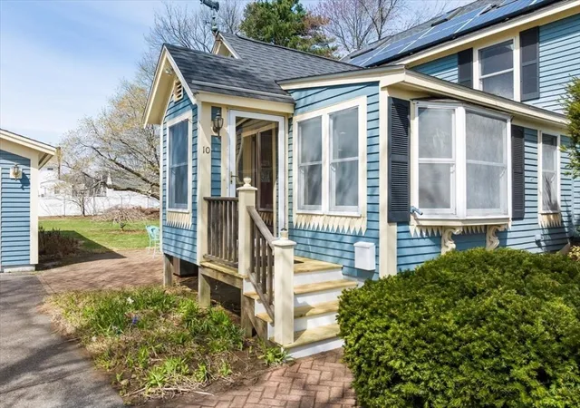 3rd image of 10 Second Street, Natick, MA 01760 | MLS# 73502616