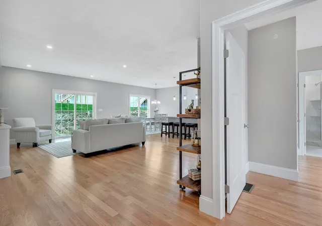 Homes for sale in Wrentham, MA | 8 Weber Farm Road #8, Wrentham, MA 02093 | MLS# 73506874