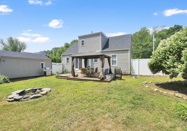Homes for sale in East Longmeadow, MA | 17 Day Ave, East Longmeadow, MA 01028 | MLS# 73545319
