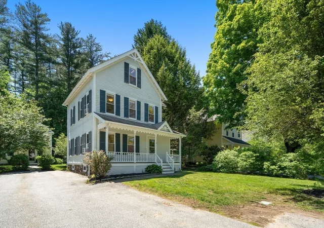 36th image of 81 Brook Rd, Weston, MA 02493 | MLS# 73530836