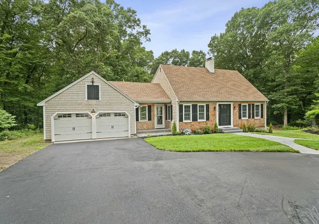 1st image of 19 Barrington Way, Scituate, MA 02066 | MLS# 73552731