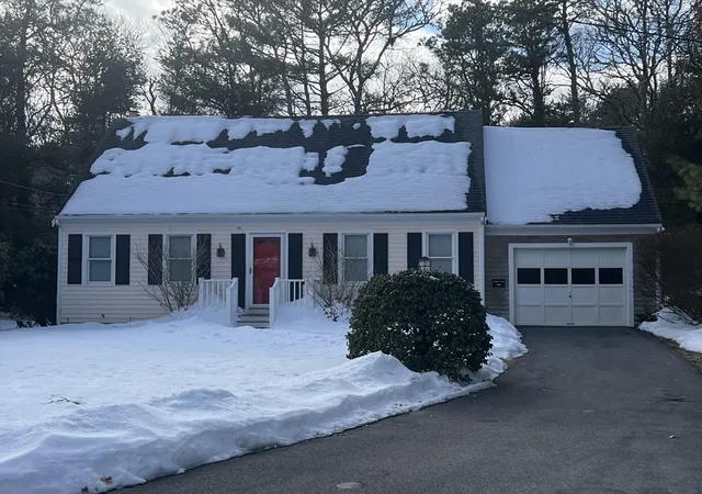 1st image of 19 Marrick Ct, Centerville, MA 02632 | MLS# 73479299