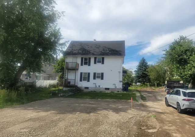 12th image of 455 461 Andover St, Lawrence, MA 01843 | MLS# 73559761