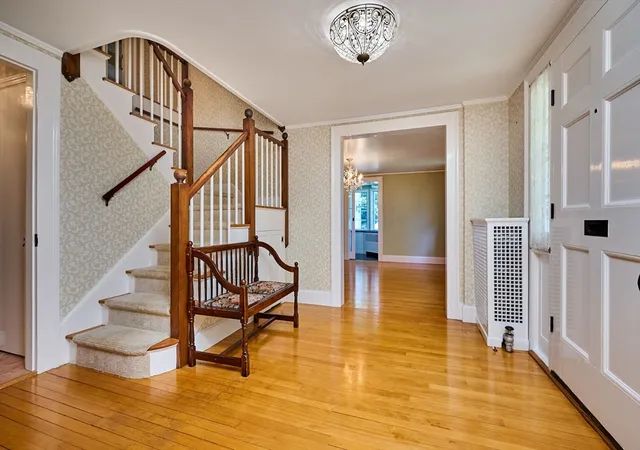 Photo 3 of Single family home for sale at 15 Barrett Pl, Northampton, MA 01060 | MLS# 73553942 | Listing updated on 2026-10-01