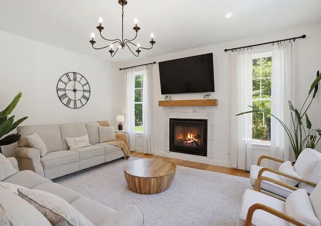5th image of 1 Park Ln, Mattapoisett, MA 02739 | MLS# 73533492
