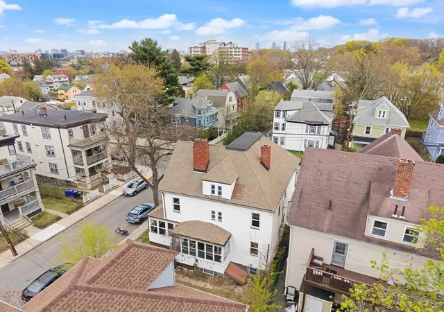 4th image of 68 Murdock St, Boston, MA 02135 | MLS# 73506360