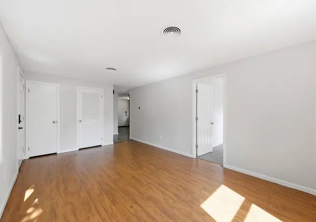 Homes for sale in Springfield, MA | 60 Keddy Street, Springfield, MA 01109 | MLS# 73544361
