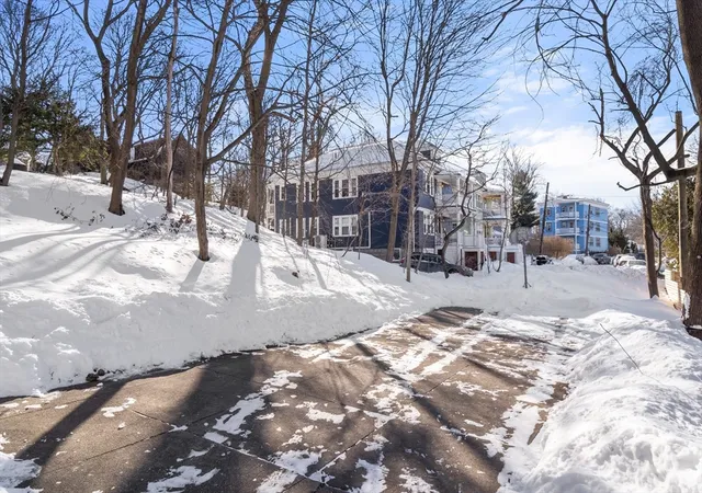 2nd image of 18r Robeson Street, Jamaica Plain, MA 02130 | MLS# 73477672