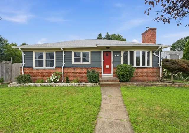 1st image of 205 Central Ave, Seekonk, MA 02771 | MLS# 73561756
