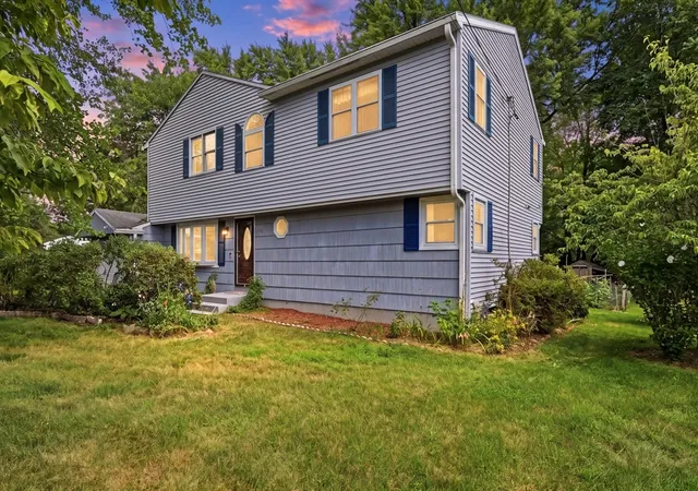 4th image of 160 East St, South Hadley, MA 01075 | MLS# 73558986