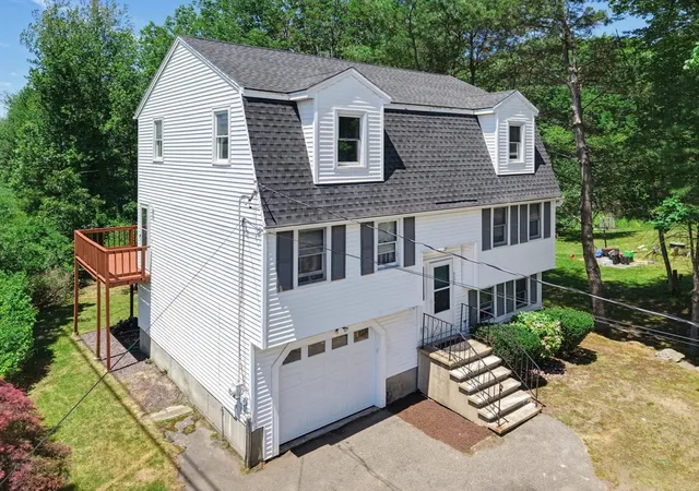 2nd image of 320 North St, Tewksbury, MA 01876 | MLS# 73536199