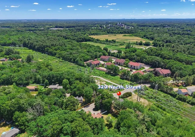 40th image of 320 North St, Tewksbury, MA 01876 | MLS# 73536199