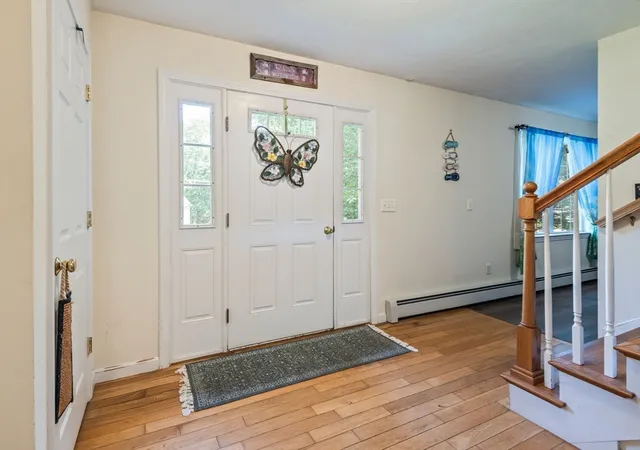 Photo 3 of Single family home for sale at 4 Commonwealth Ave, Auburn, MA 01501 | MLS# 73553723 | Listing updated on 2026-07-27